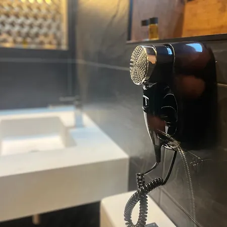 阿尔贝罗别墅酒店 2* 托雷莫利诺斯